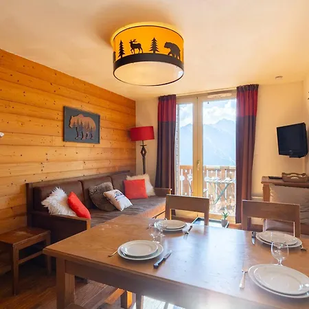 T2 4 Pers Avec Piscine Chauffee Au Pied Des Pistes - Fr-1-296-527