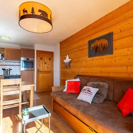 Appartement T2 Cabine, 4 Couchages Avec Piscine Chauffée Et Parking En Bord De Pistes - Fr-1-296-527 *