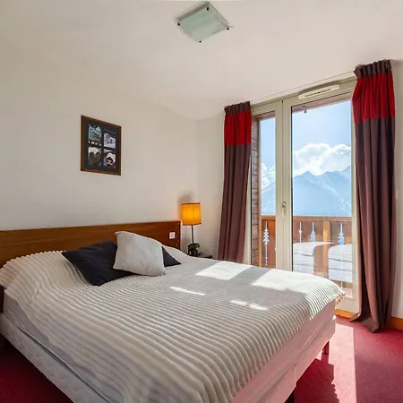 Apartament T2 4 Pers Avec Piscine Chauffee Au Pied Des Pistes - Fr-1-296-527