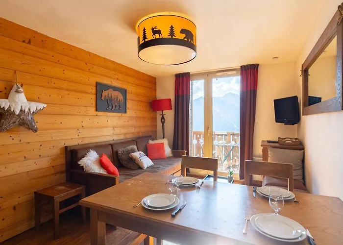 T2 4 Pers Avec Piscine Chauffee Au Pied Des Pistes - Fr-1-296-527